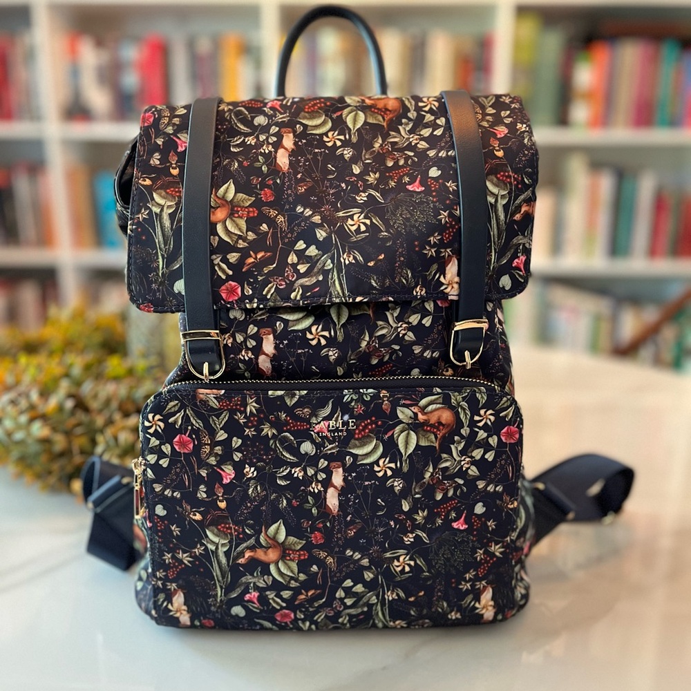 Fable England - Wolf Garden Large Navy Backpack